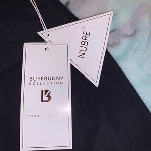 XL BUFFBUNNY Rosa Oynx Black Leggings